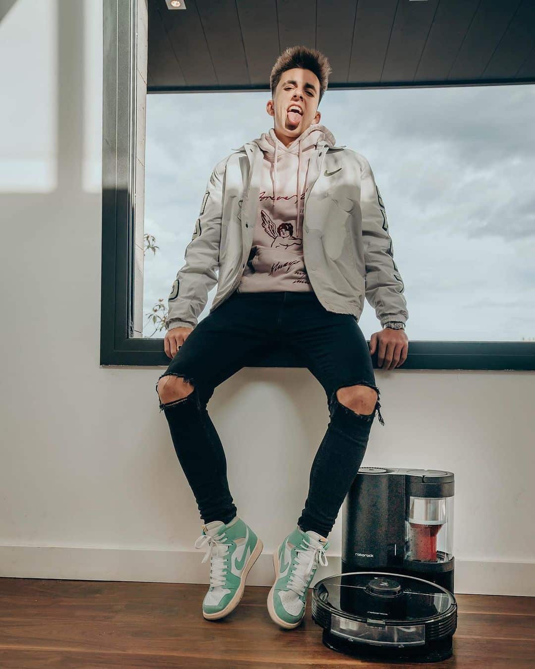 Artamios – Spanish influencer